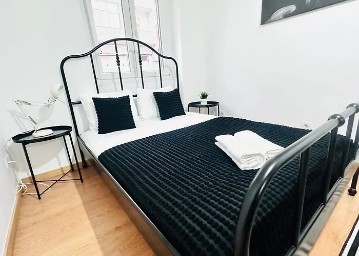 شقة Spacious Lisbon Flat, Great Location For Tourists, Free Parking أمادورا